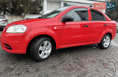 Седан Chevrolet Aveo 2010 в Сваляві