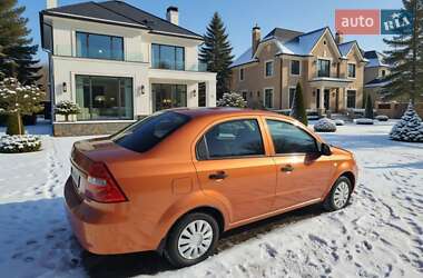 Седан Chevrolet Aveo 2006 в Дніпрі