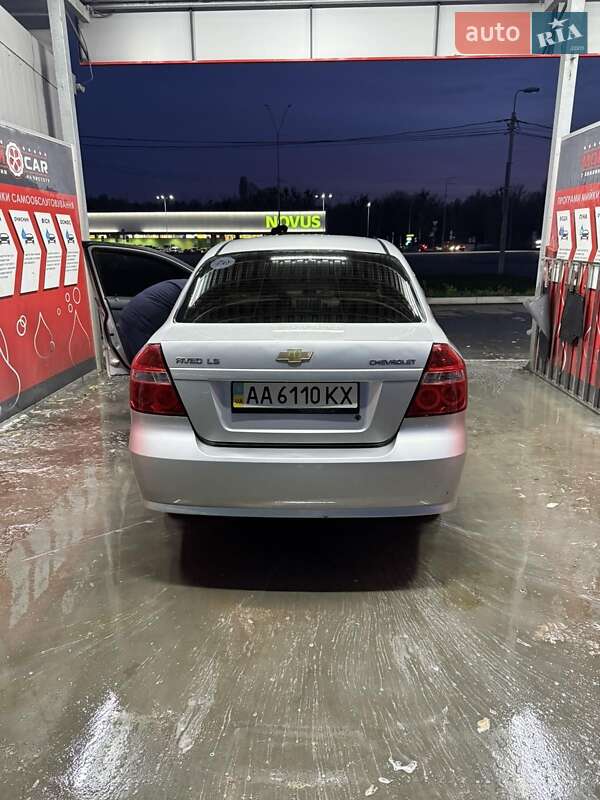 Седан Chevrolet Aveo 2011 в Шостке