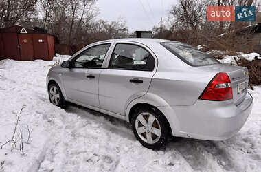 Седан Chevrolet Aveo 2011 в Києві