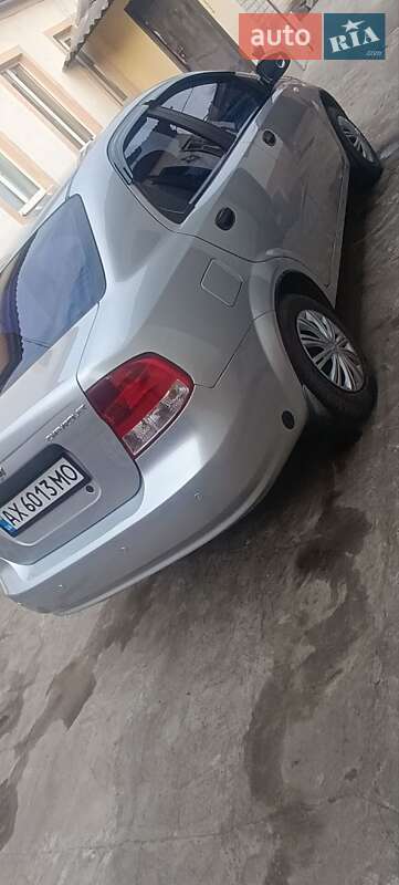 Седан Chevrolet Aveo 2005 в Чугуеве