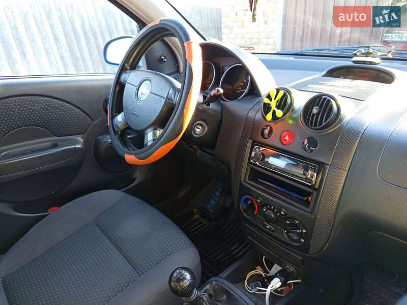 Хэтчбек Chevrolet Aveo 2007 в Конотопе фото 6 Хэтчбек Chevrolet Aveo 2007 в Конотопе