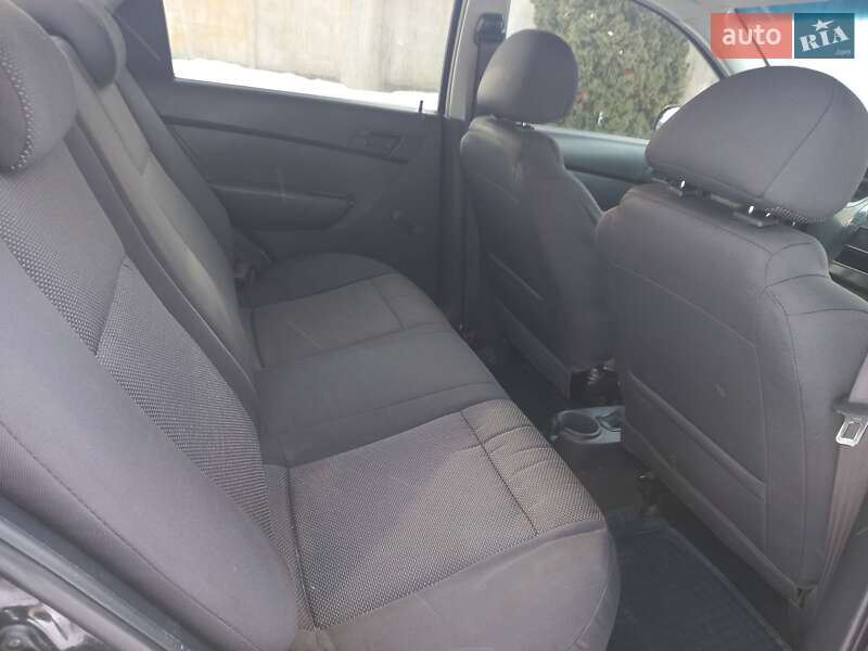 Седан Chevrolet Aveo 2007 в Шостке