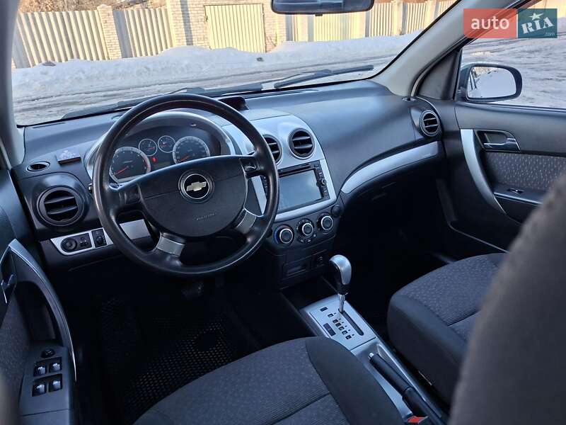 Седан Chevrolet Aveo 2011 в Шостці