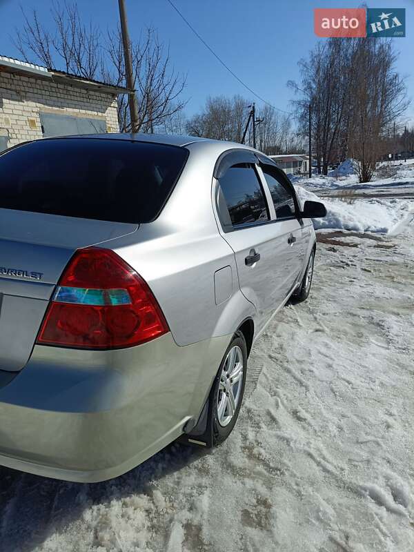Седан Chevrolet Aveo 2007 в Чернигове