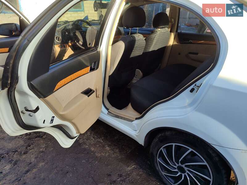 Седан Chevrolet Aveo 2007 в Днепре фото 8 Седан Chevrolet Aveo 2007 в Днепре