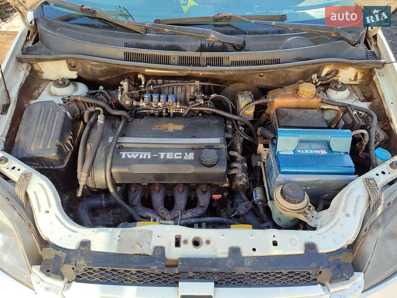 Седан Chevrolet Aveo 2007 в Днепре фото 4 Седан Chevrolet Aveo 2007 в Днепре