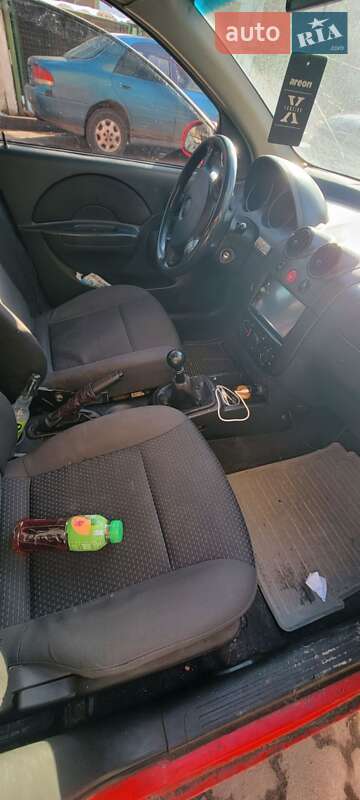 Седан Chevrolet Aveo 2006 в Киеве