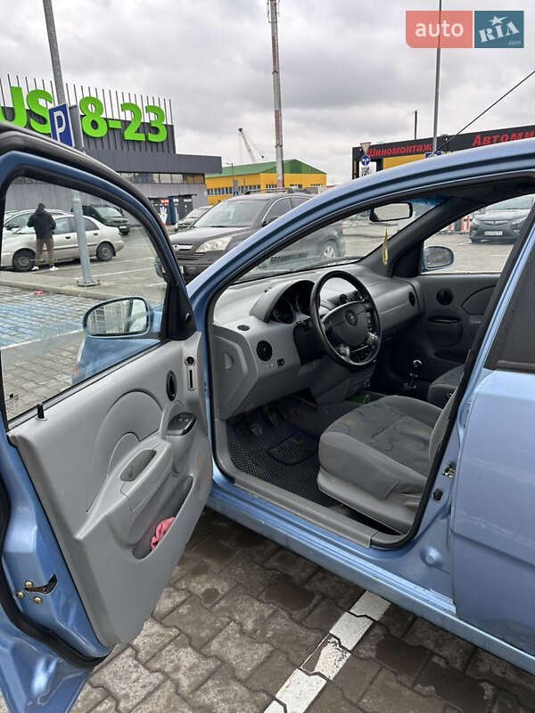 Седан Chevrolet Aveo 2005 в Киеве фото 13 Седан Chevrolet Aveo 2005 в Киеве