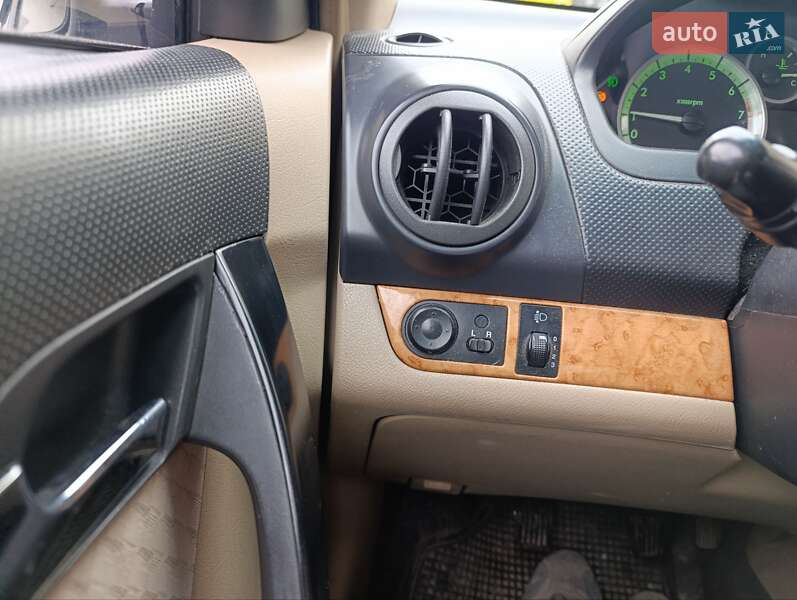 Седан Chevrolet Aveo 2008 в Черновцах фото 13 Седан Chevrolet Aveo 2008 в Черновцах