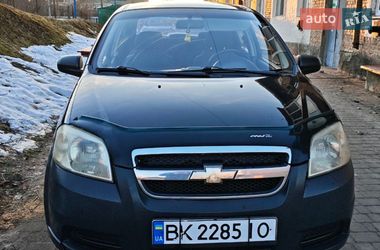 Седан Chevrolet Aveo 2007 в Сарнах