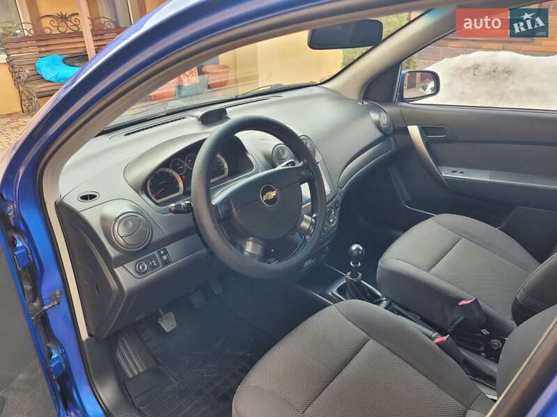 Седан Chevrolet Aveo 2008 в Миргороді