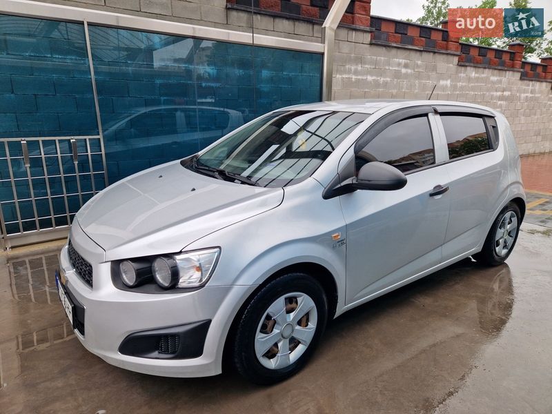 Хетчбек Chevrolet Aveo 2012 в Рівному