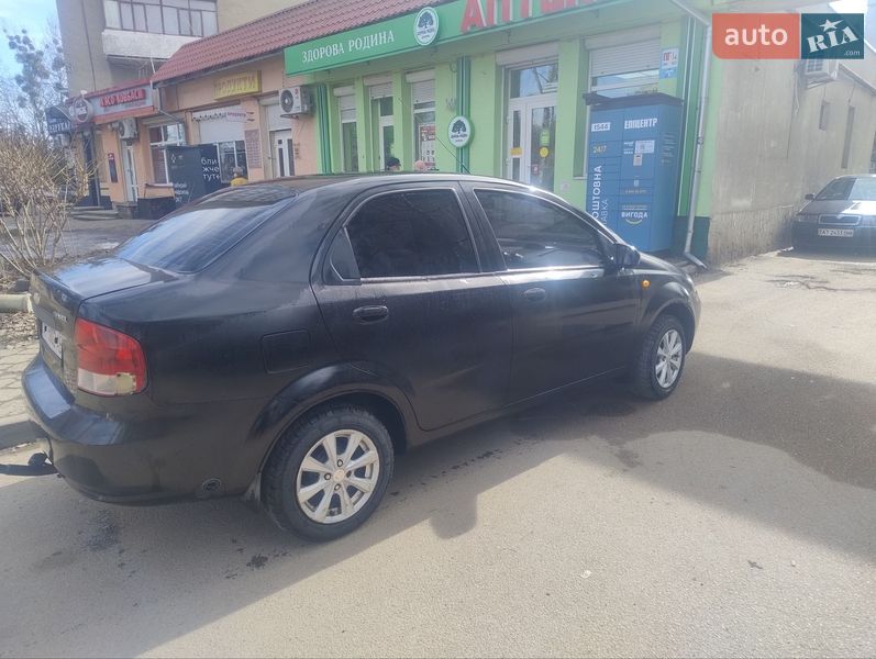 Седан Chevrolet Aveo 2005 в Ивано-Франковске