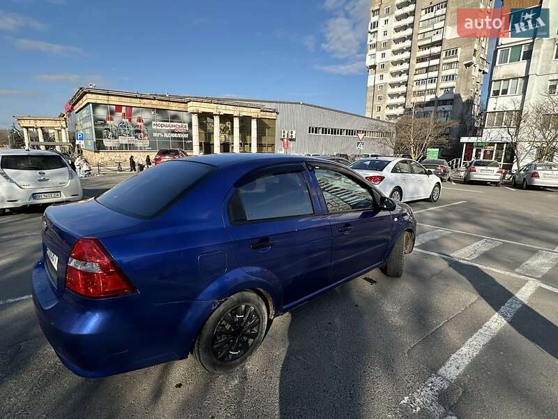 Седан Chevrolet Aveo 2006 в Черноморске