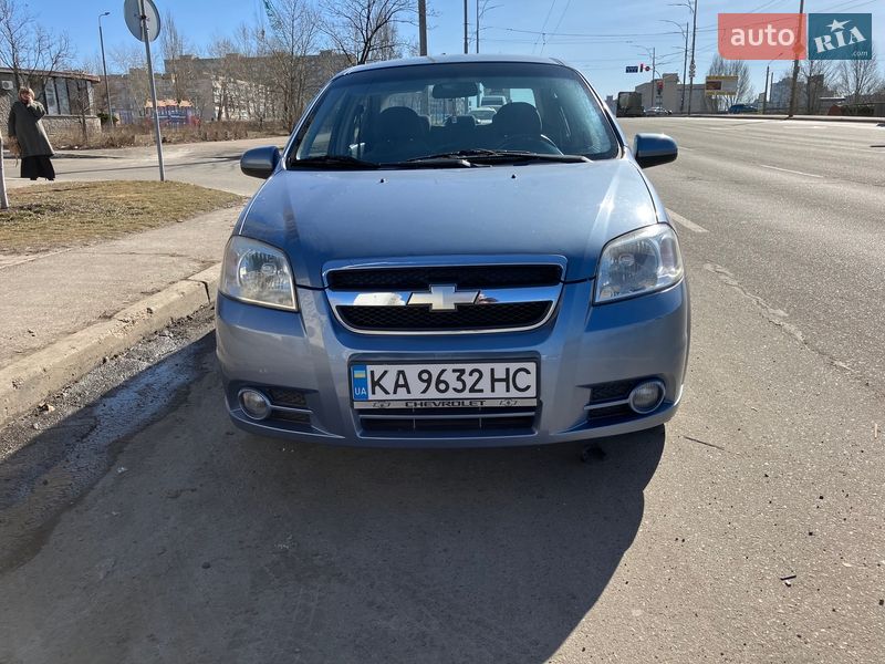 Седан Chevrolet Aveo 2006 в Киеве