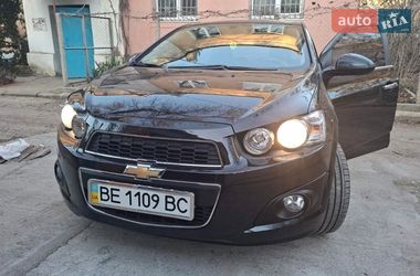 Седан Chevrolet Aveo 2012 в Николаеве