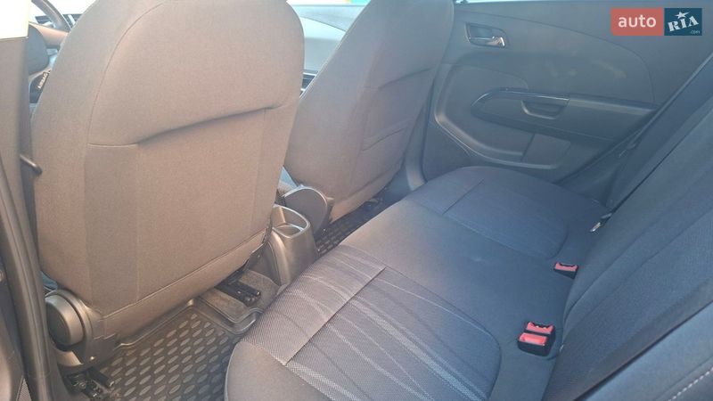 Седан Chevrolet Aveo 2012 в Николаеве