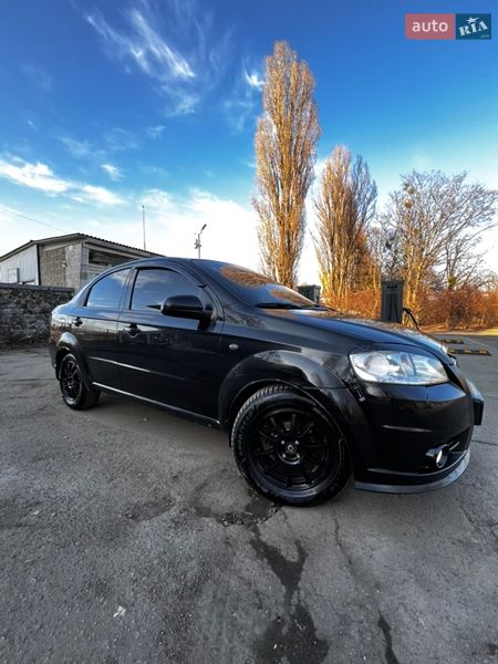 Седан Chevrolet Aveo 2006 в Києві