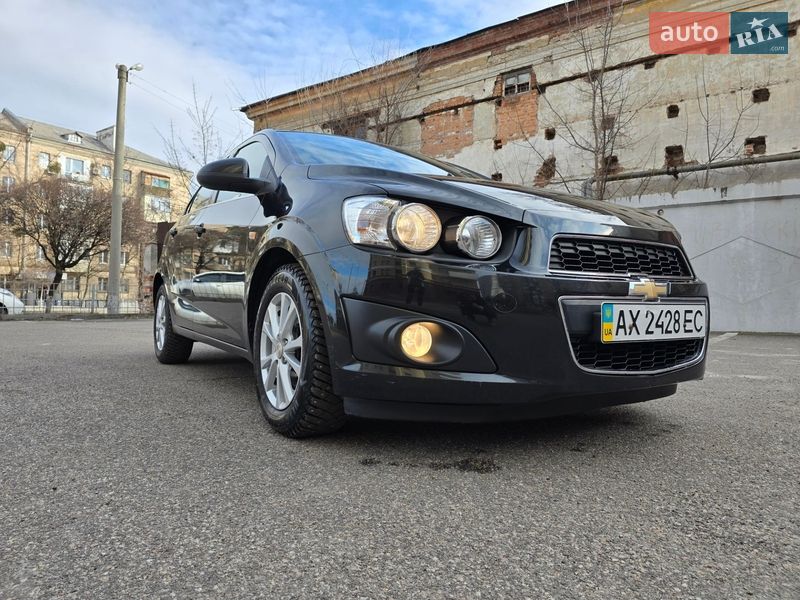 Седан Chevrolet Aveo 2013 в Харькове