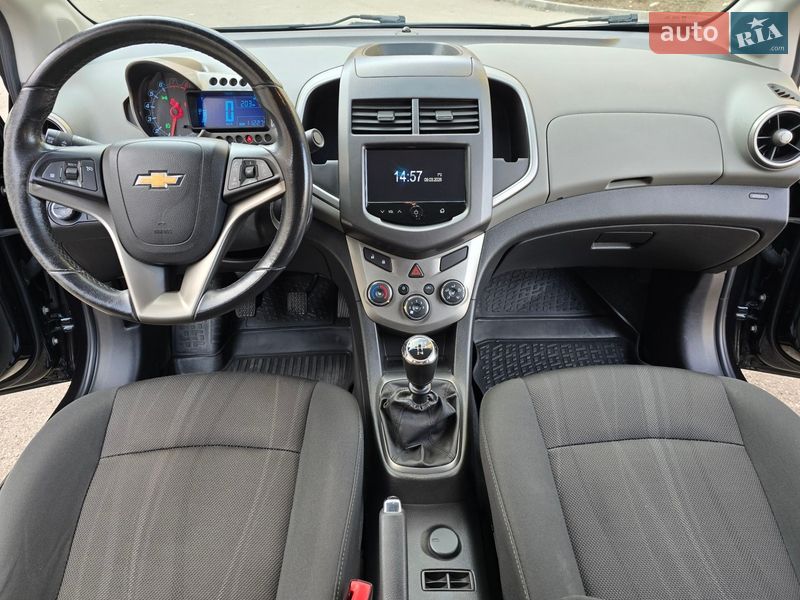 Седан Chevrolet Aveo 2013 в Харькове