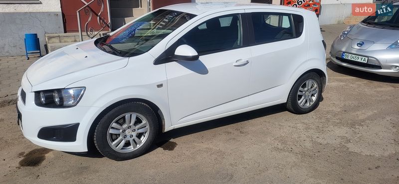 Хетчбек Chevrolet Aveo 2013 в Вознесенську