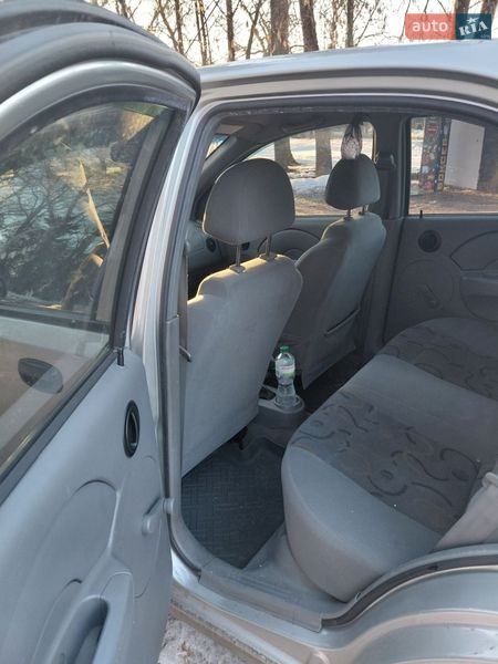 Седан Chevrolet Aveo 2004 в Нежине