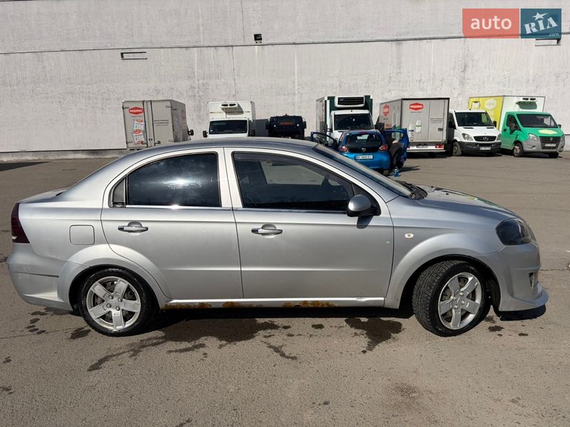 Седан Chevrolet Aveo 2007 в Львові