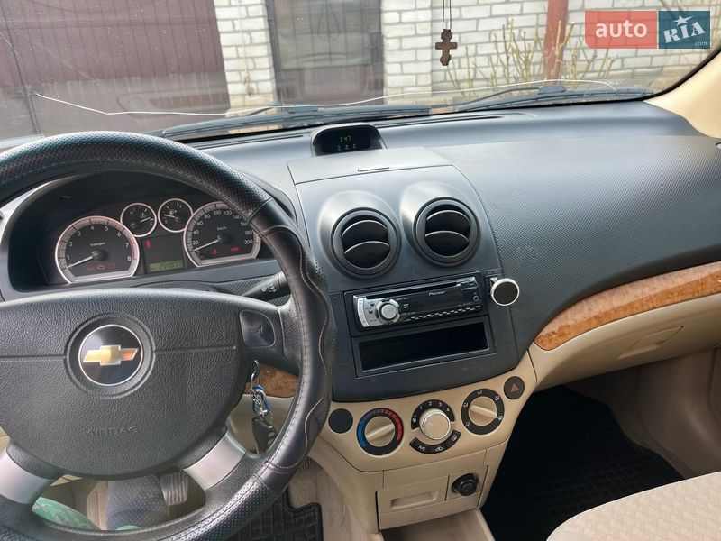 Седан Chevrolet Aveo 2007 в Нерубайском
