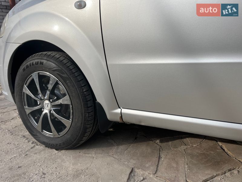 Седан Chevrolet Aveo 2007 в Нерубайском