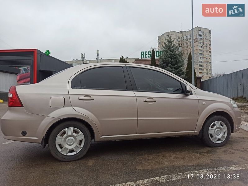 Седан Chevrolet Aveo 2008 в Харькове