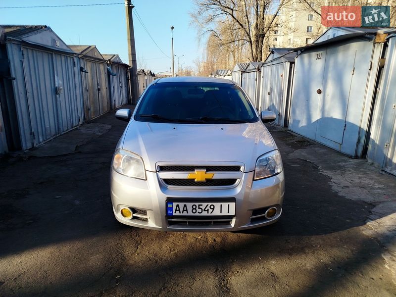 Седан Chevrolet Aveo 2008 в Киеве