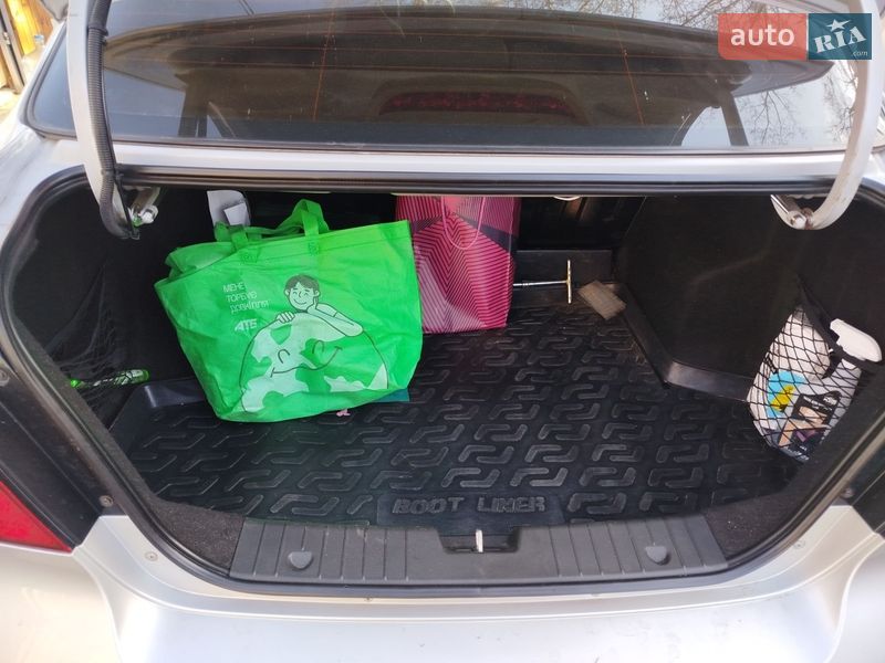 Седан Chevrolet Aveo 2008 в Киеве