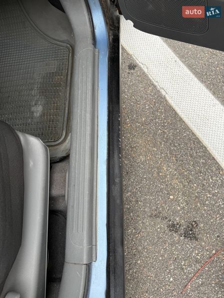 Седан Chevrolet Aveo 2004 в Харькове