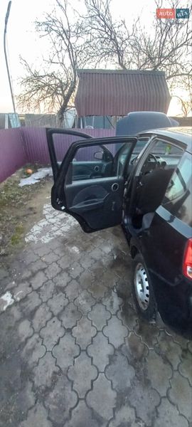 Хэтчбек Chevrolet Aveo 2008 в Володарке