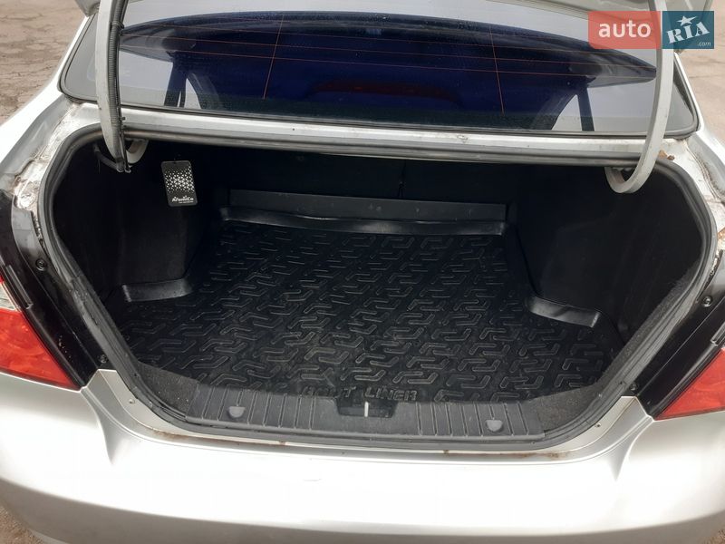 Седан Chevrolet Aveo 2011 в Лубнах