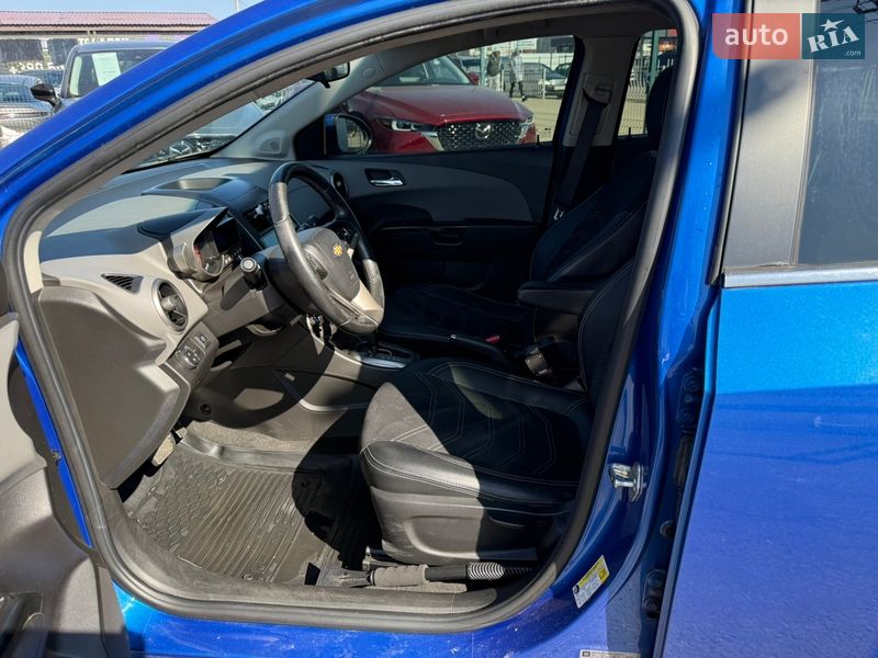 Седан Chevrolet Aveo 2012 в Києві