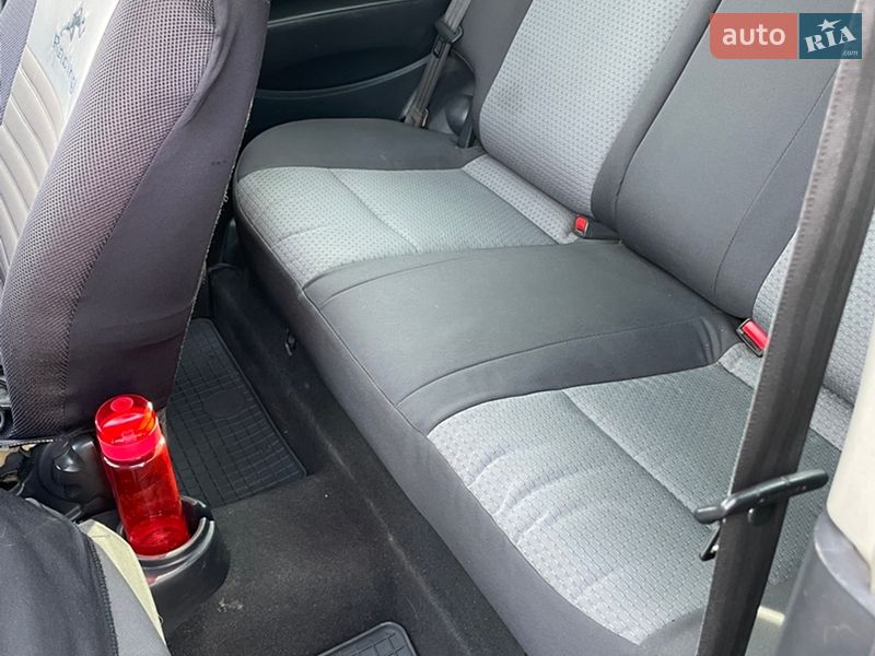 Хэтчбек Chevrolet Aveo 2008 в Днепре