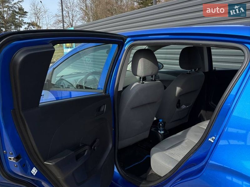 Хетчбек Chevrolet Aveo 2012 в Луцьку фото 8 Хетчбек Chevrolet Aveo 2012 в Луцьку