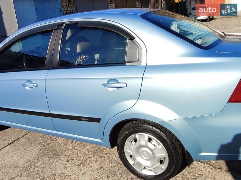 Седан Chevrolet Aveo 2007 в Южноукраинске
