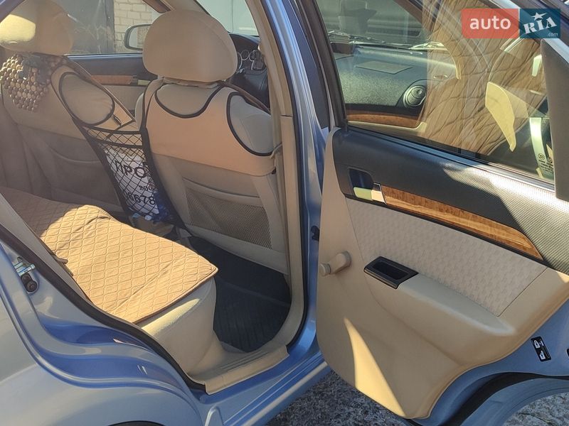 Седан Chevrolet Aveo 2007 в Южноукраинске