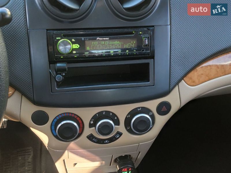 Седан Chevrolet Aveo 2008 в Лохвице