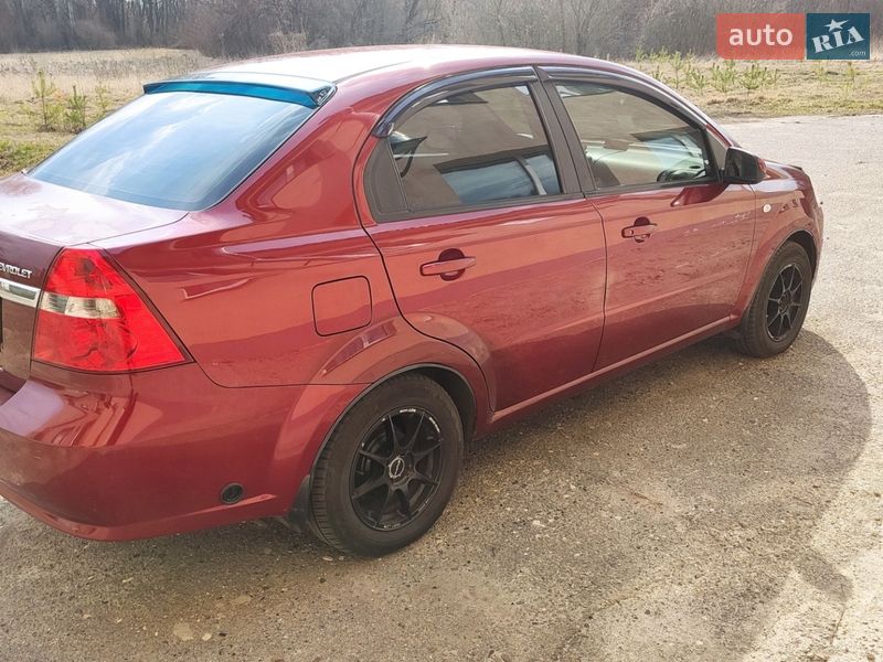 Седан Chevrolet Aveo 2008 в Лохвице