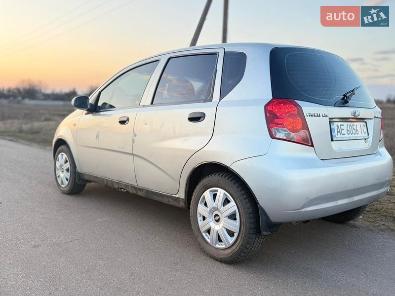 Хэтчбек Chevrolet Aveo 2006 в Конотопе