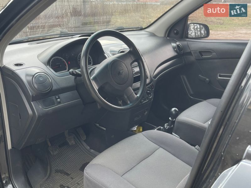 Седан Chevrolet Aveo 2008 в Сарнах
