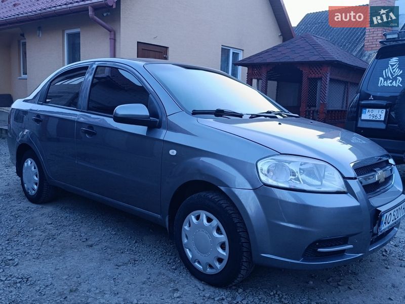Седан Chevrolet Aveo 2007 в Тячеве