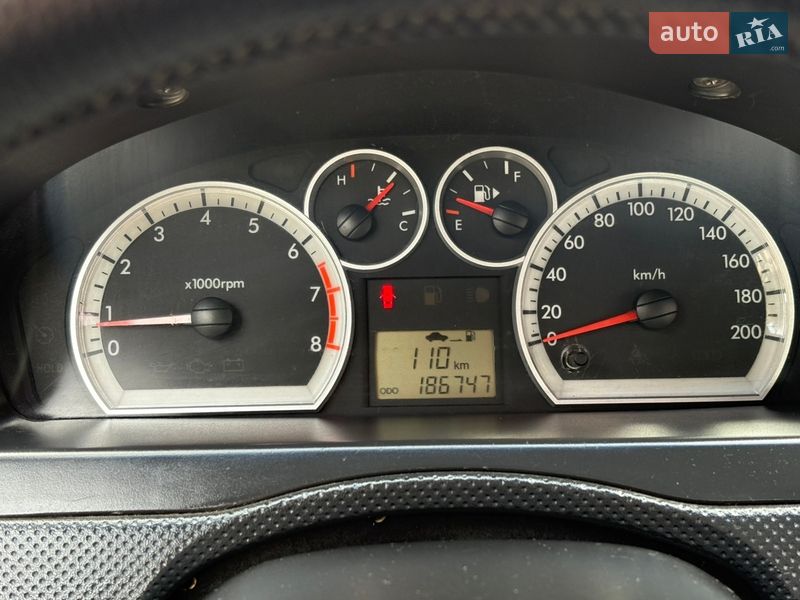 Седан Chevrolet Aveo 2007 в Днепре