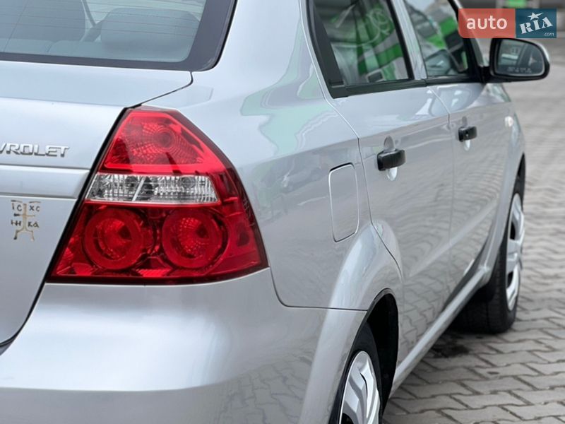 Седан Chevrolet Aveo 2011 в Виннице