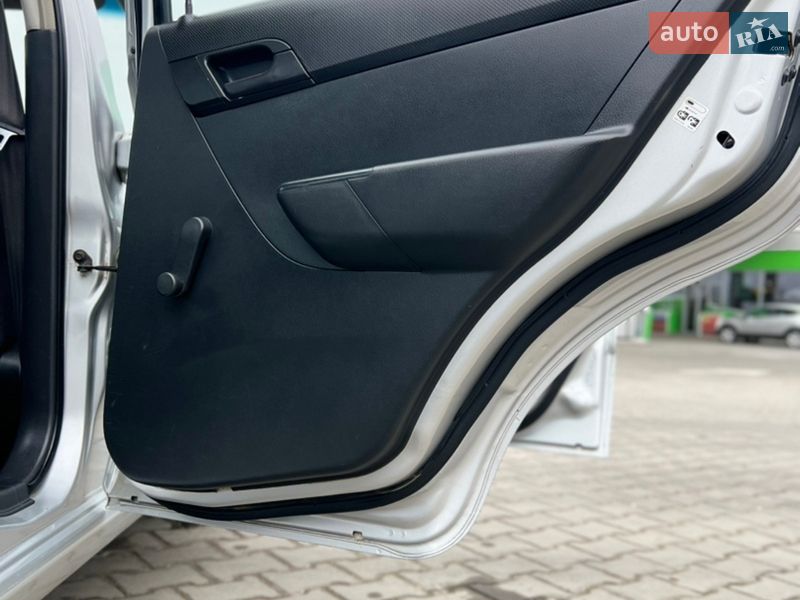 Седан Chevrolet Aveo 2011 в Виннице