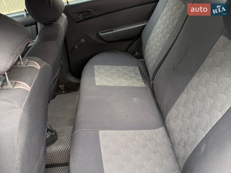 Седан Chevrolet Aveo 2006 в Білій Церкві